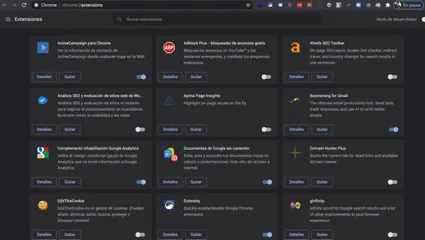 Listado de extensiones instaladas en Chrome con sus iconos y nombres